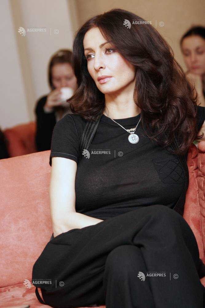 Mihaela radulescu
 #92587381