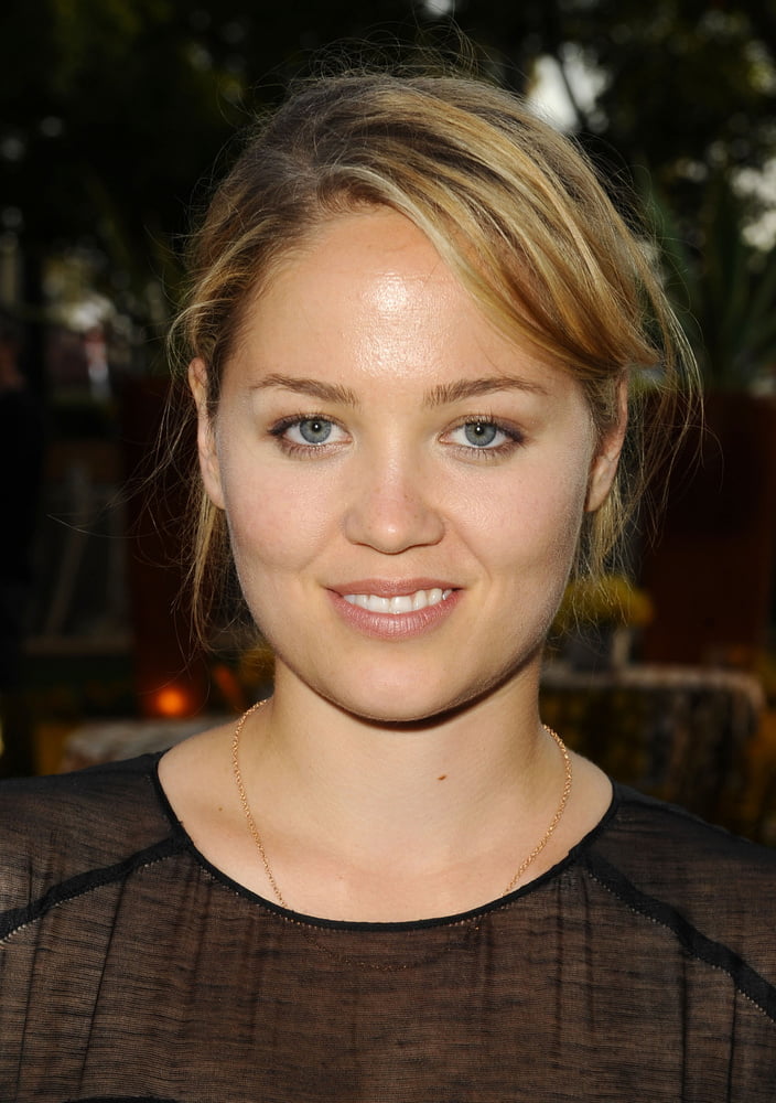 Distrazione di blocco - erika christensen
 #97445302