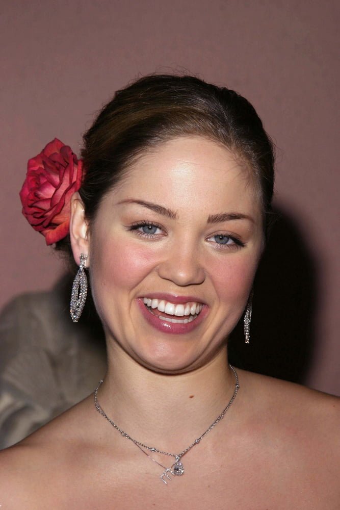 Distrazione di blocco - erika christensen
 #97445719