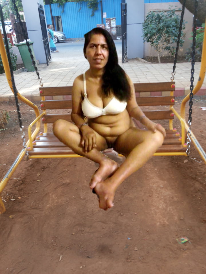 Meena sexy bhabhi
 #100384761