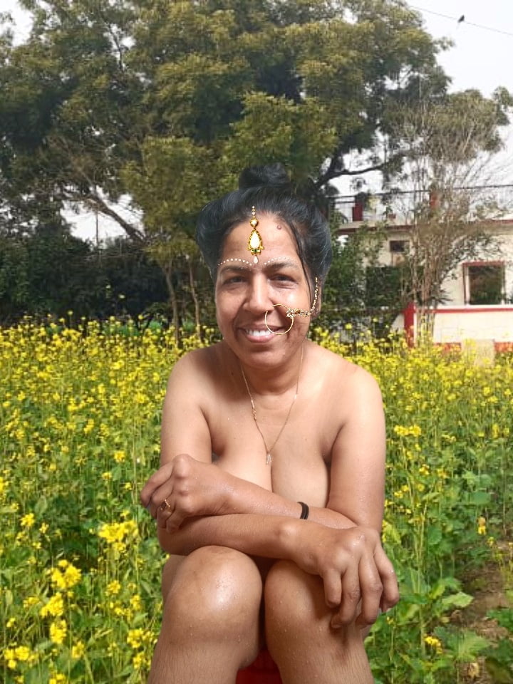Meena sexy bhabhi
 #100384779