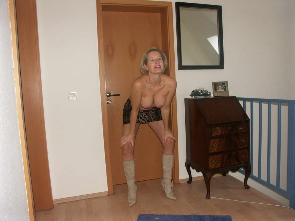 Blonde Milf
 #105658364