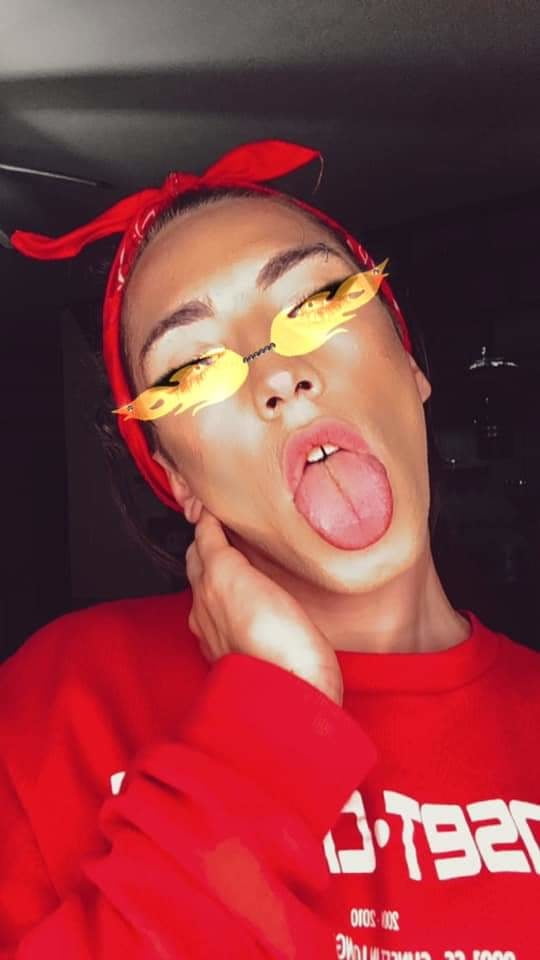 Tonya bove la zoccola
 #96905731