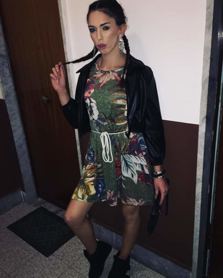 Tonya bove la zoccola
 #96905738