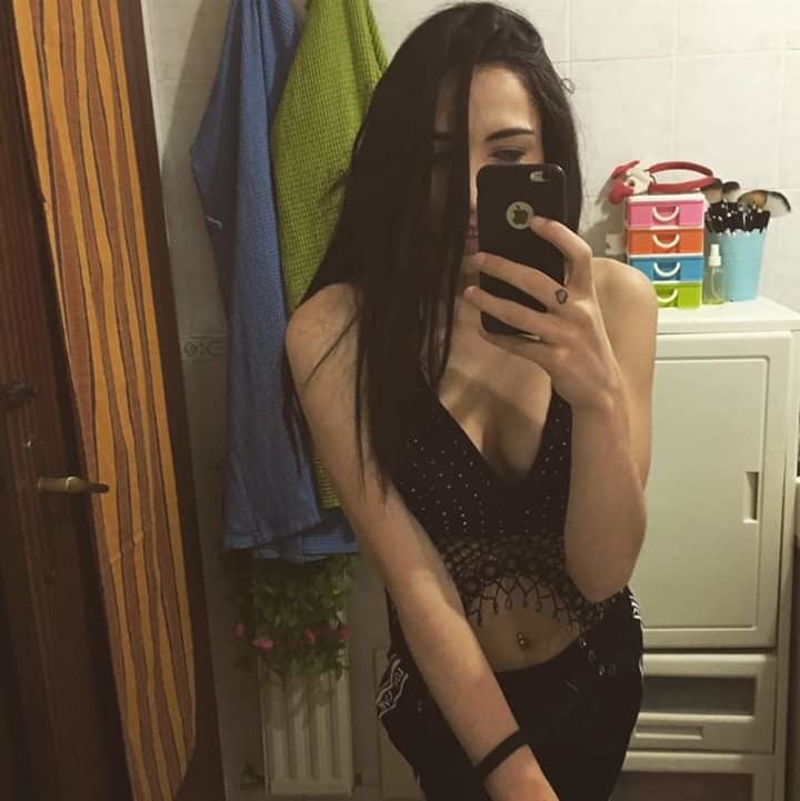 Tonya bove la zoccola
 #96905782