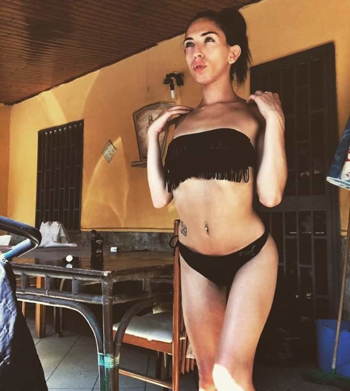 Tonya bove la zoccola
 #96905790