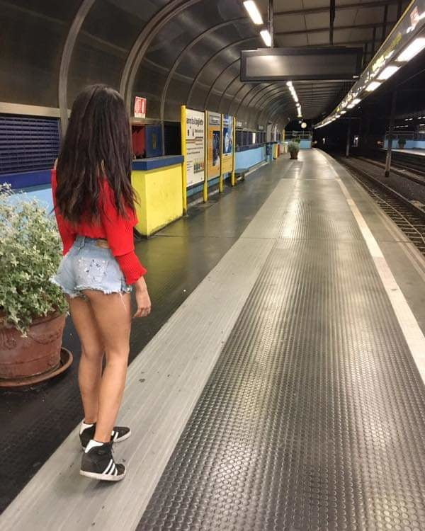 Tonya bove la zoccola
 #96905808