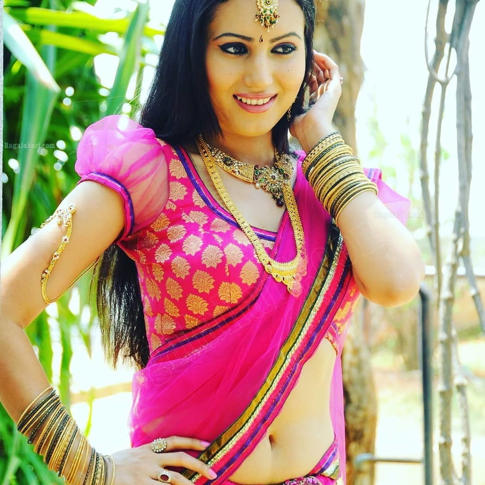 actress navel #88601637