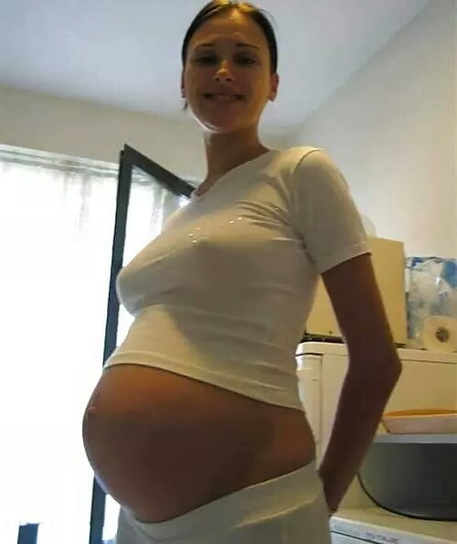 Pregnant women #104221771