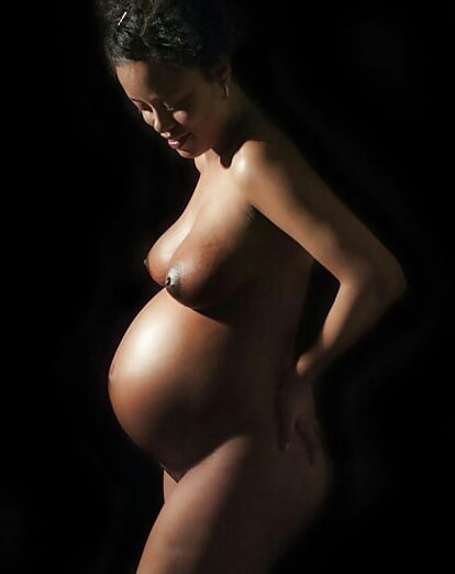 Pregnant women #104221776