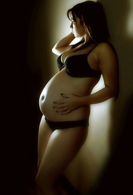 Pregnant women #104221804