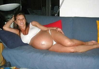 Pregnant women #104221870