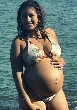 Pregnant women #104221900
