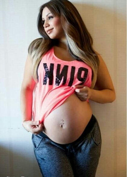 Pregnant women #104221933