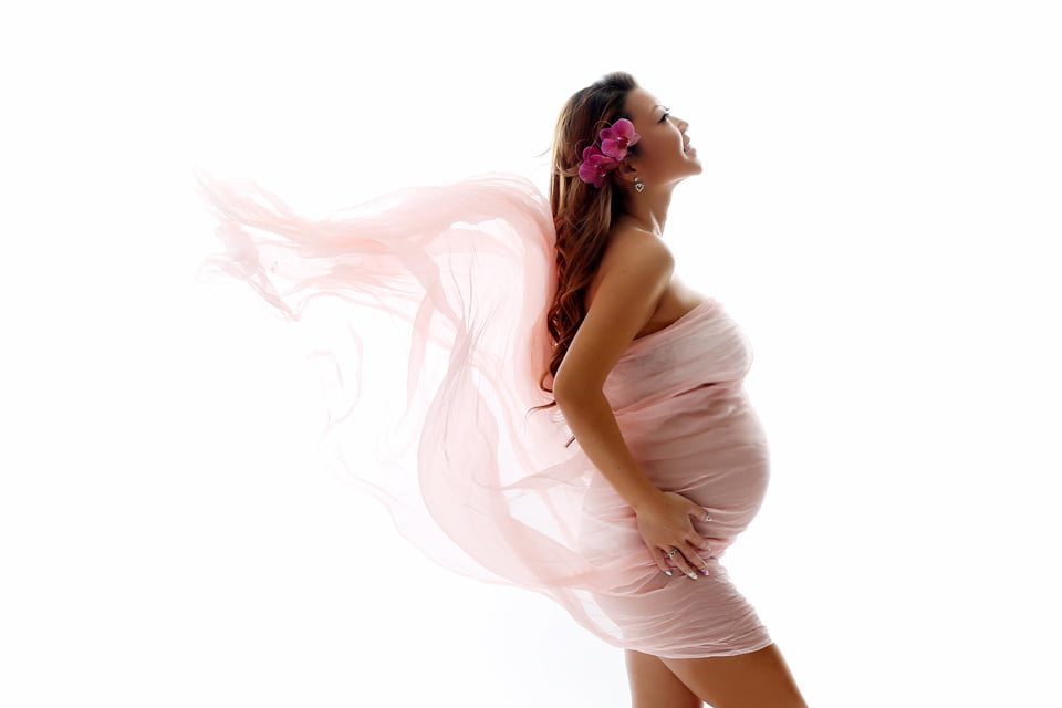 Pregnant women #104222852