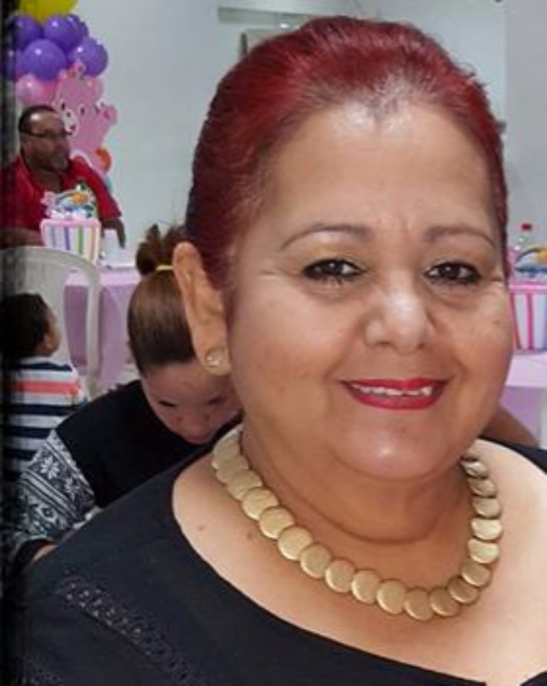 Vakuru mbichana vakadzi ini ndinoida ini handina basa kuti n
 #91573415