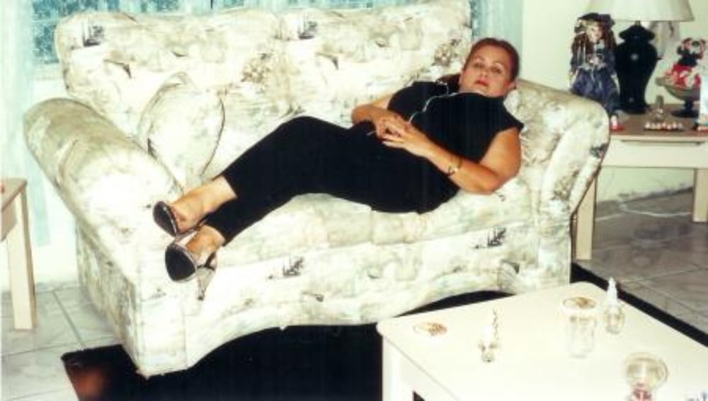 Vakuru mbichana vakadzi ini ndinoida ini handina basa kuti n
 #91573491