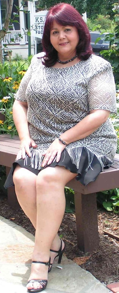 Vakuru mbichana vakadzi ini ndinoida ini handina basa kuti n
 #91573512