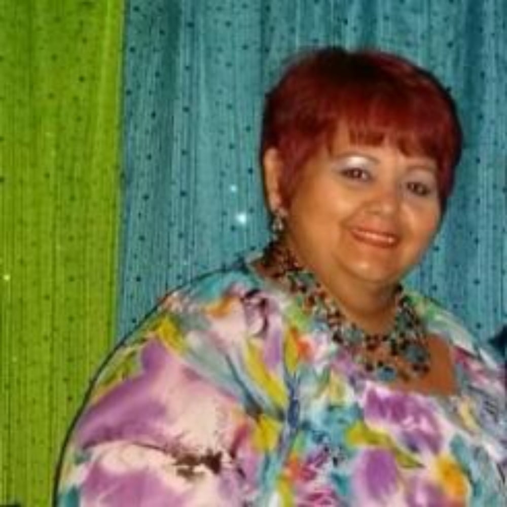 Vakuru mbichana vakadzi ini ndinoida ini handina basa kuti n
 #91573533