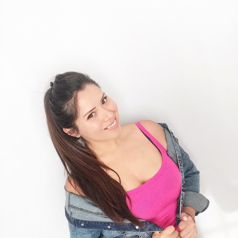 Vanessa, Peru (Vol.5) #104209129