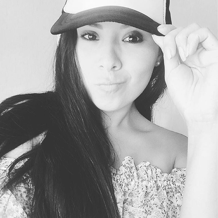 Vanessa, Peru (Vol.5) #104209171