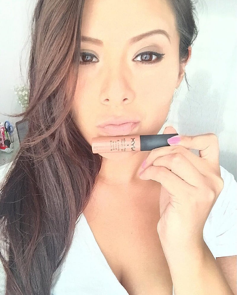 Vanessa, Peru (Vol.5) #104209186