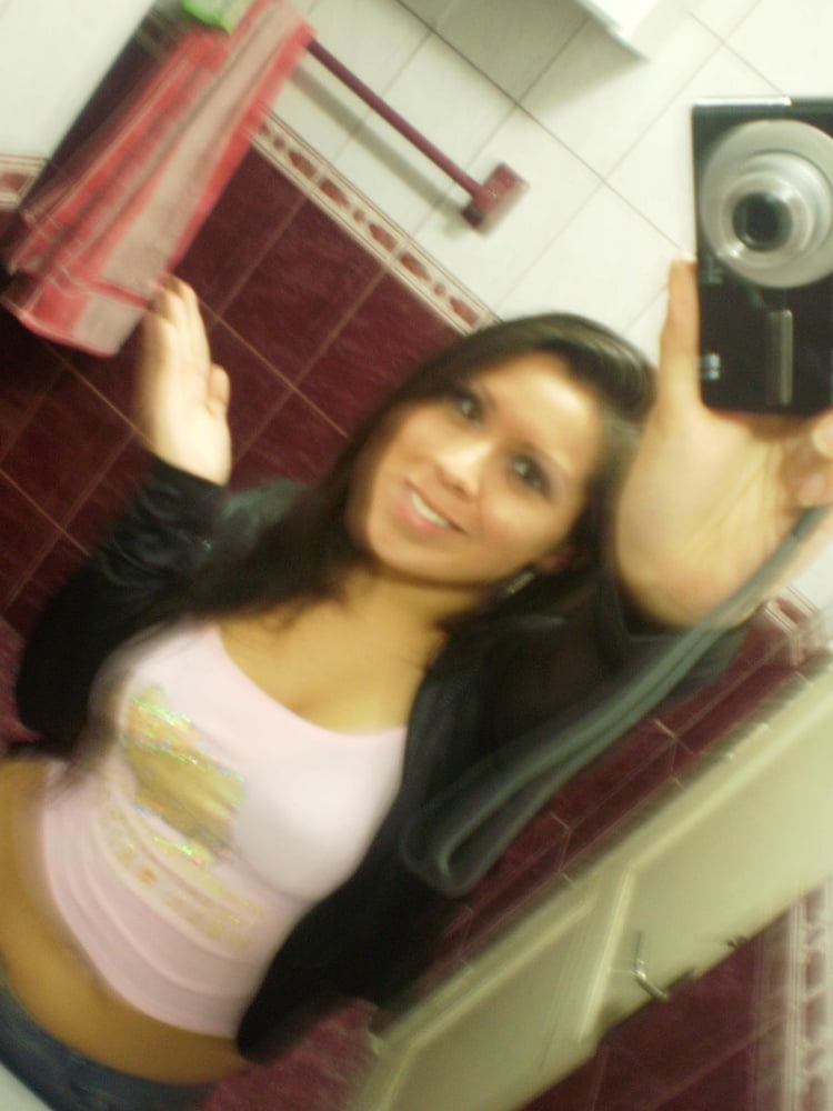 Vanessa, Peru (Vol.5) #104209299