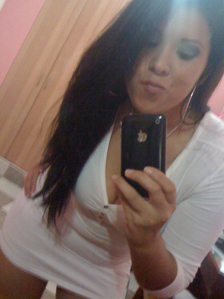 Vanessa, Peru (Vol.5) #104209307