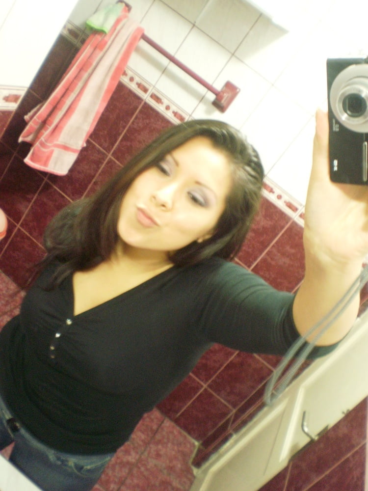 Vanessa, Peru (Vol.5) #104209324