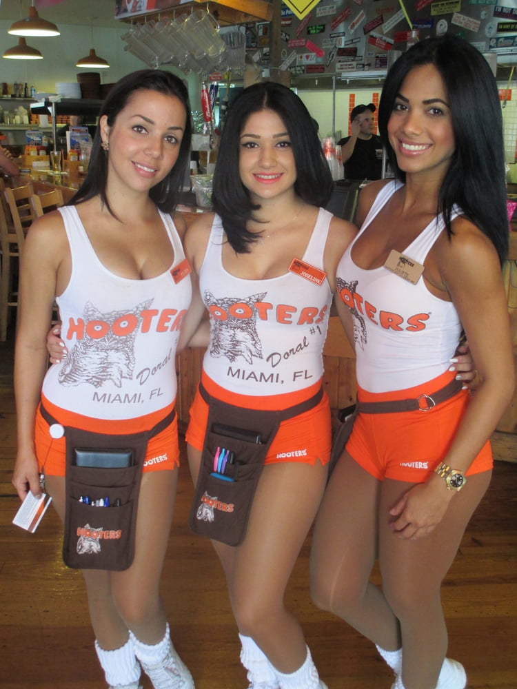The Girls From Hooters Wear Pantyhose #89061545