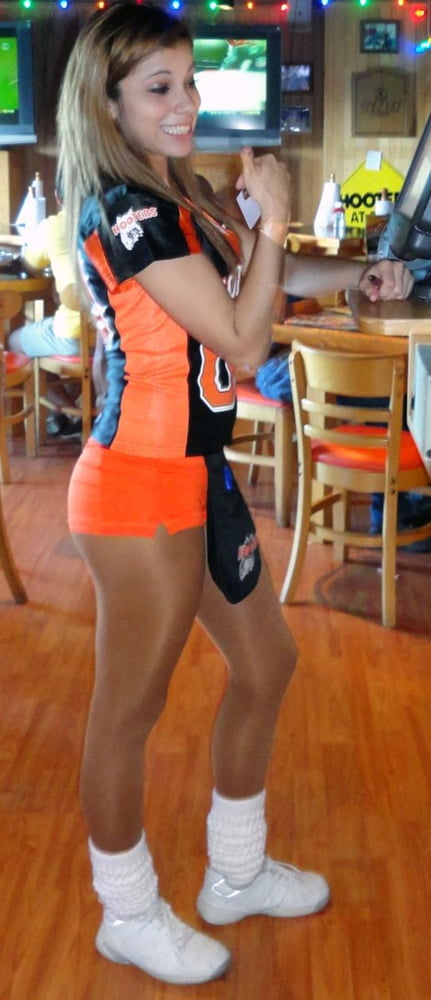 The Girls From Hooters Wear Pantyhose #89061900