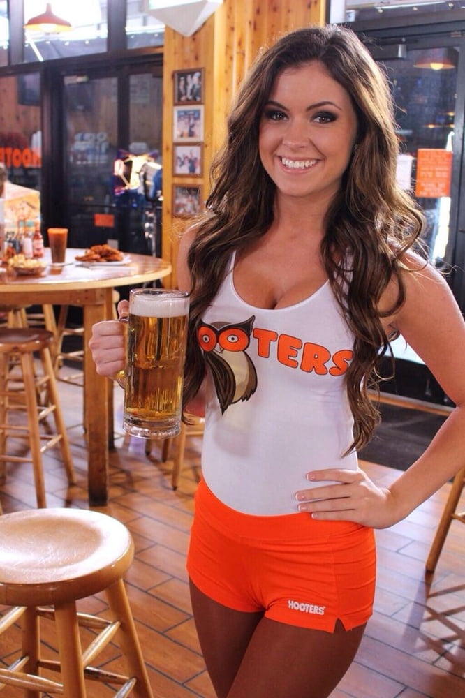 The Girls From Hooters Wear Pantyhose #89061904