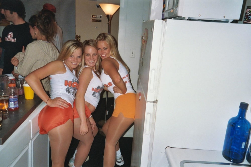 The Girls From Hooters Wear Pantyhose #89062023