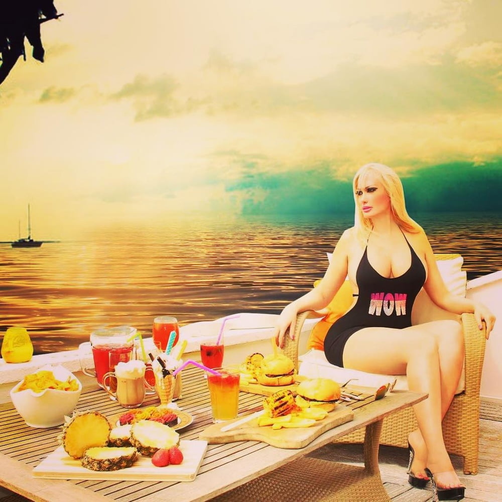 トルコのヤリマンベイブ2
 #94878760