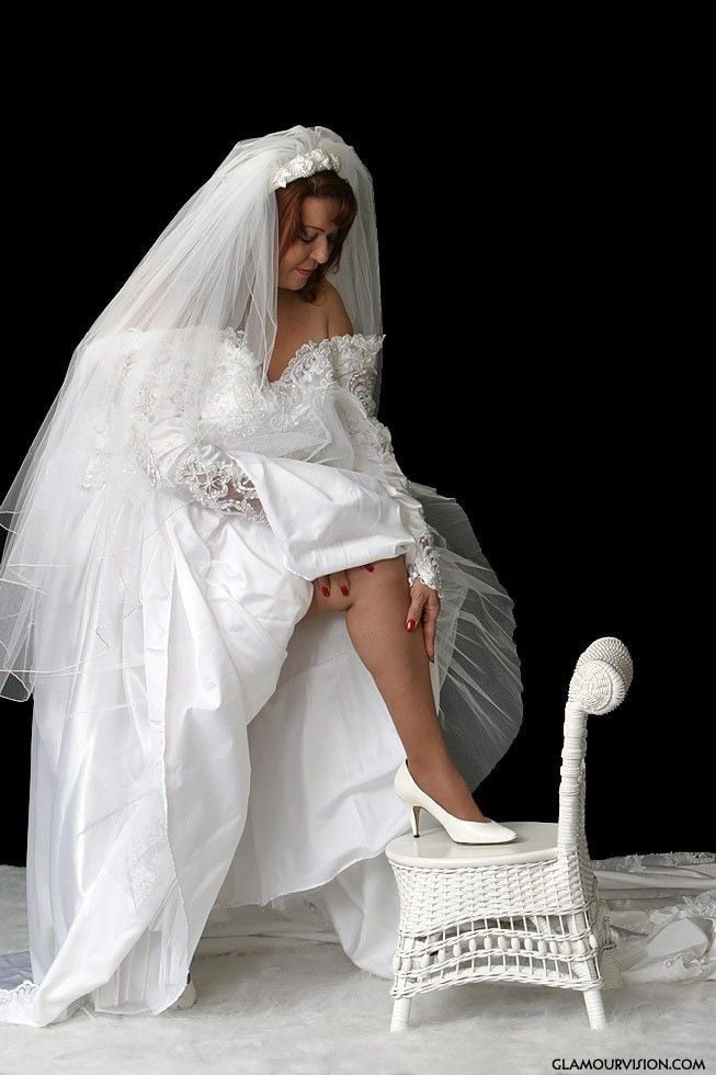 Abiti da sposa di seta e abiti da sposa 2
 #103905462