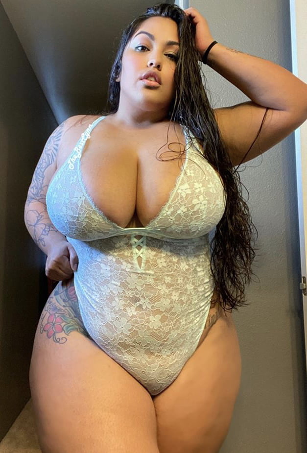 Thick Beauties 83 #96188094