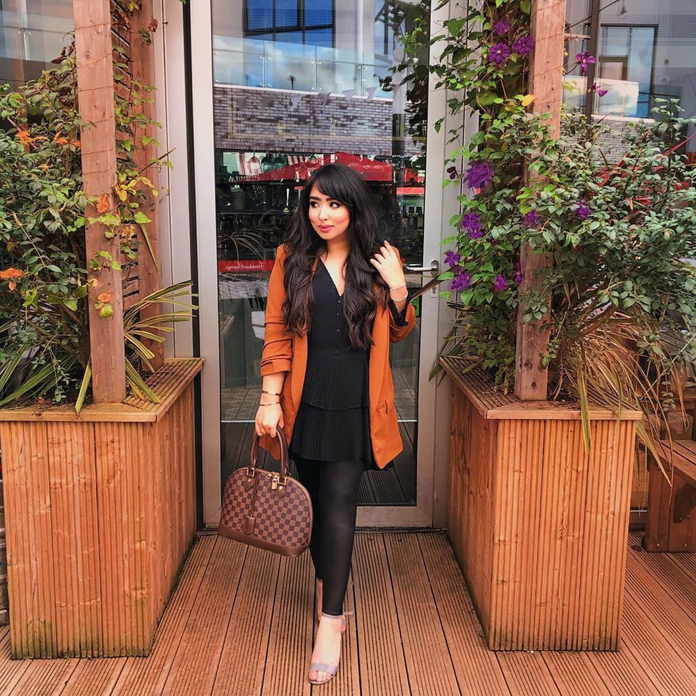 West yorkshire pakistani schlampen
 #96684653