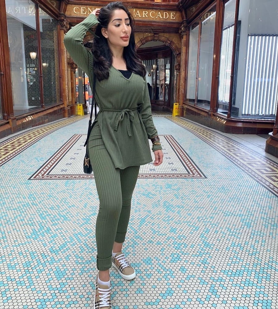 West yorkshire pakistani schlampen
 #96684862