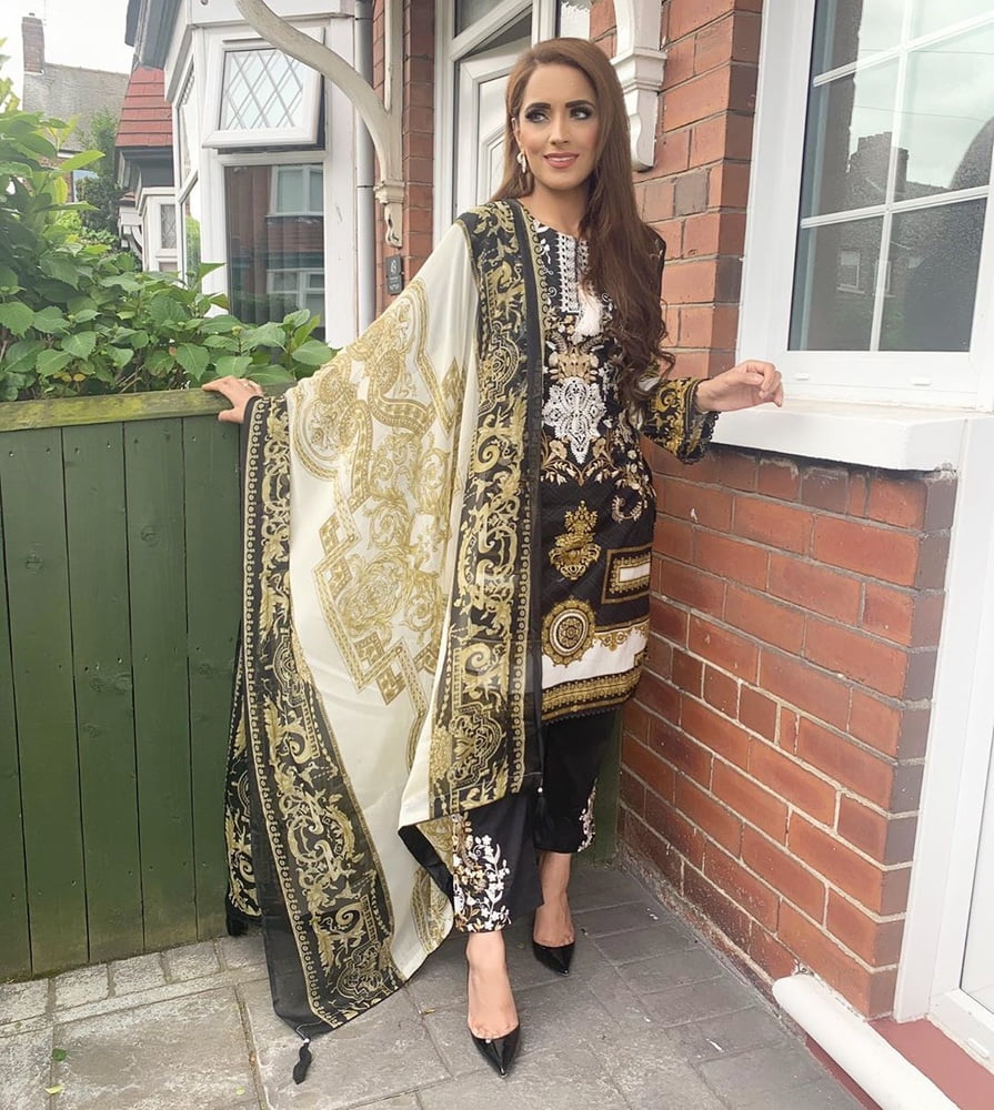 West yorkshire pakistani schlampen
 #96684925