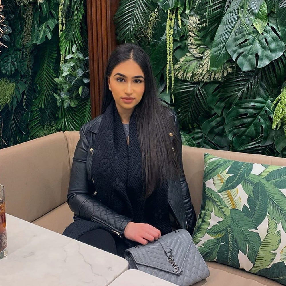 West yorkshire pakistani schlampen
 #96684943