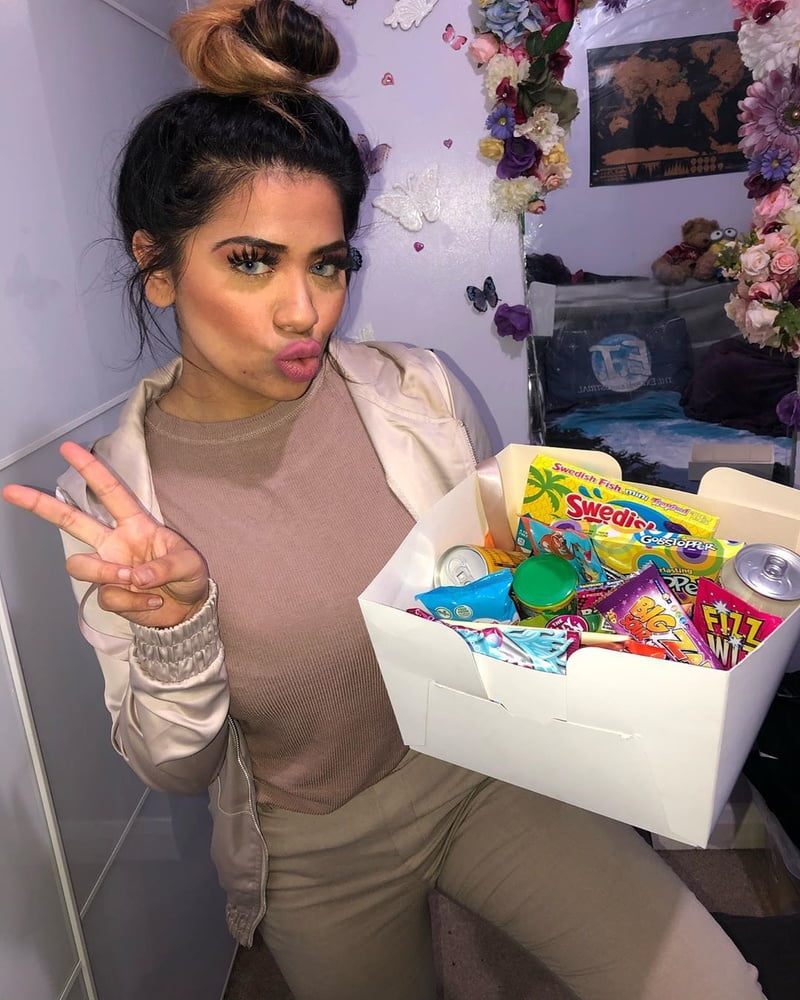 West yorkshire pakistani schlampen
 #96684967