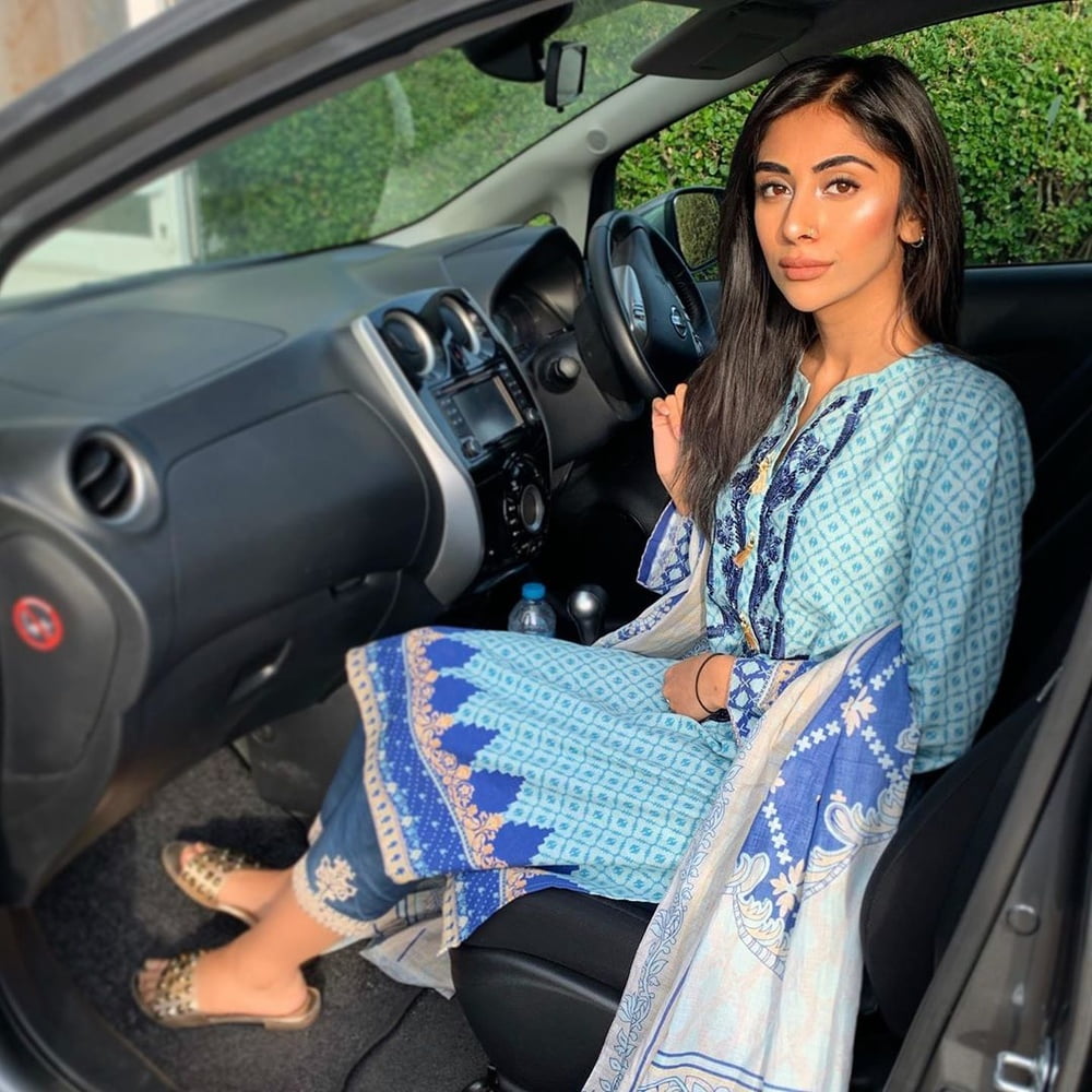 West yorkshire pakistani schlampen
 #96685050