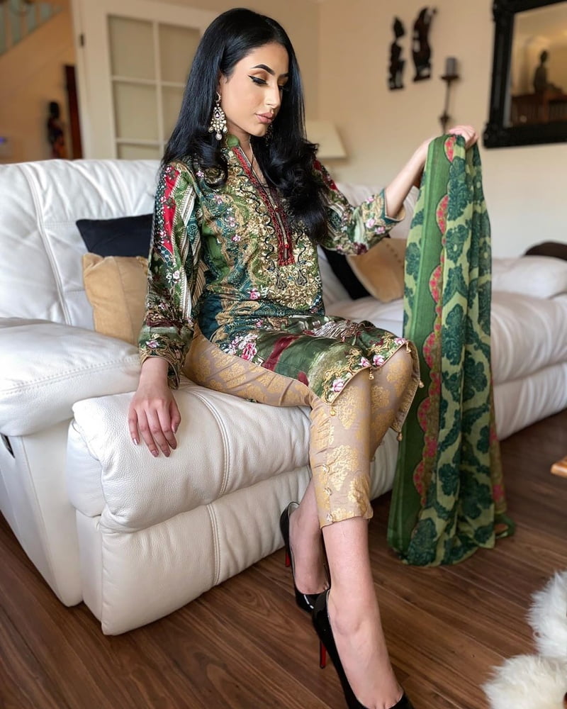 West yorkshire pakistani schlampen
 #96685148