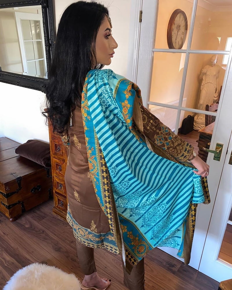 West yorkshire pakistani schlampen
 #96685164