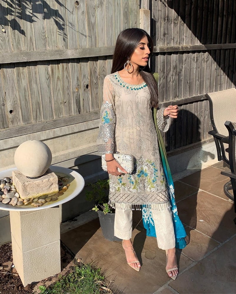 West yorkshire pakistani schlampen
 #96685306