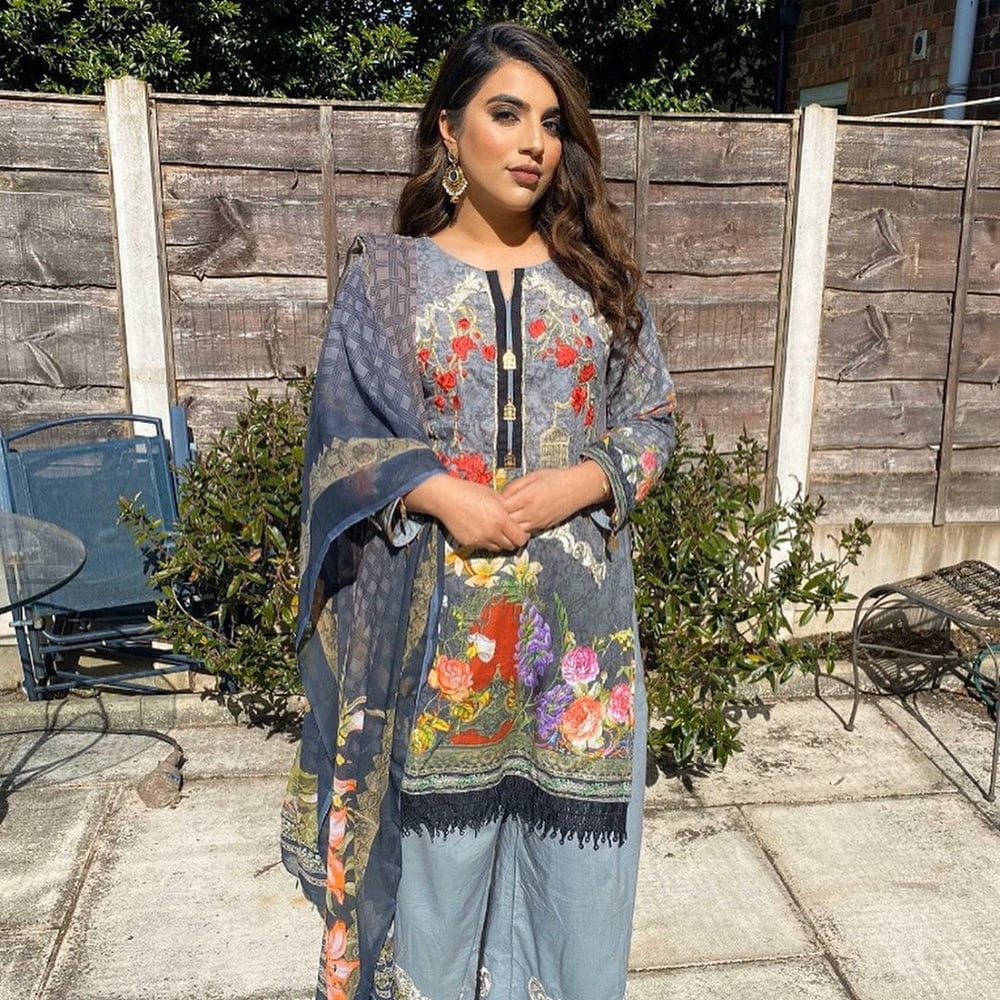 West yorkshire pakistani schlampen
 #96685386