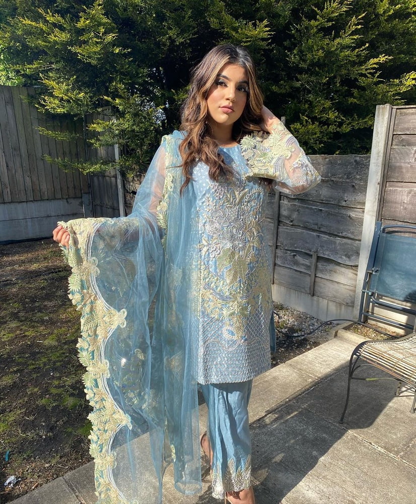 West yorkshire pakistani schlampen
 #96685416