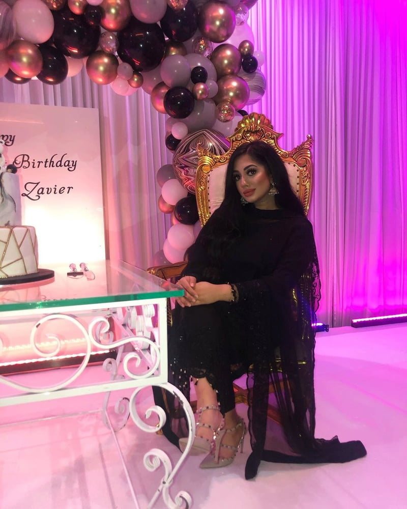 West yorkshire pakistani schlampen
 #96685418