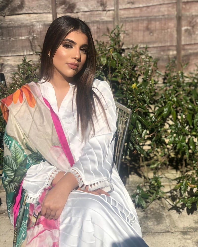 West yorkshire pakistani schlampen
 #96685420