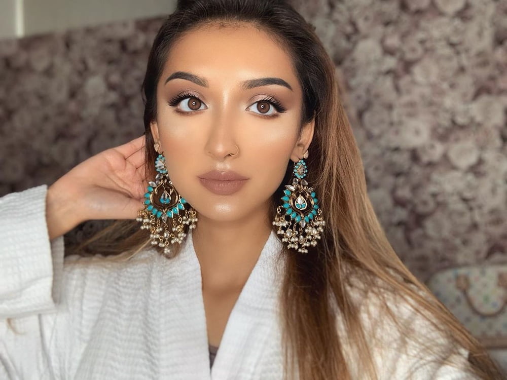 West yorkshire pakistani schlampen
 #96685480